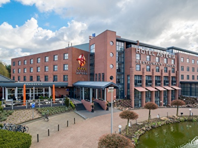 Een foto van de buitenzijde van Hotel Asteria